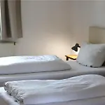 招待所 Hubertusstuben 3*